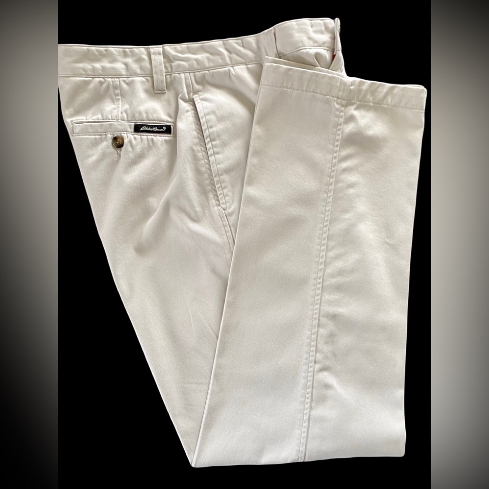 Eddie Bauer Men’s Khakis 32 x 34